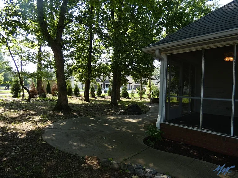 419 Conhocken Ct — Photo 5