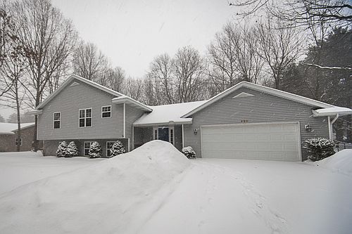 1st image of 123 S 168th Ave