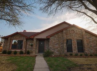 3 Latimer Cir, The Colony, TX 75056