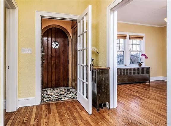 3rd image of 1 Spencer Ct