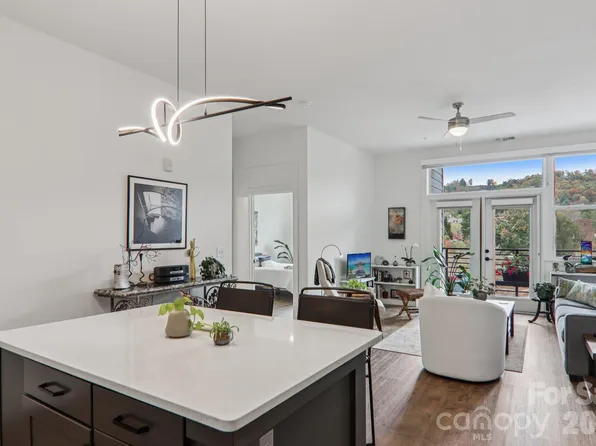 55 S Market St #407, Asheville, NC 28801