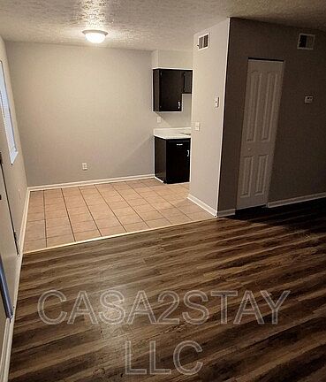 2nd image of 672 Knox Blvd Unit 35