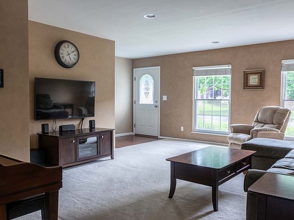 2nd image of 4355 Bellemeade Dr