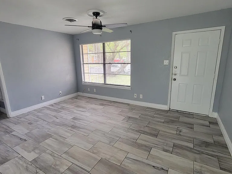 1006 Jefferis Ave — Photo 9