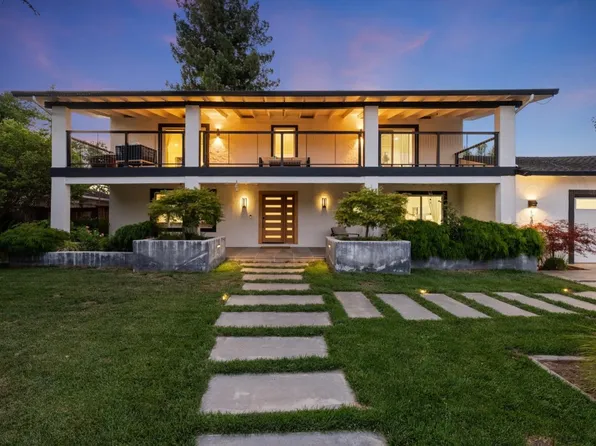 12368 Saraglen Dr, Saratoga, CA 95070