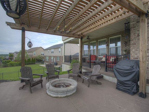 2nd image of 1613 Southcross Dr