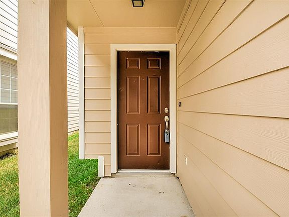 3rd image of 3127 Atherton Canyon Ln