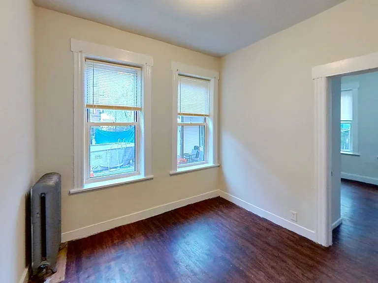 375 Madison St — Photo 4