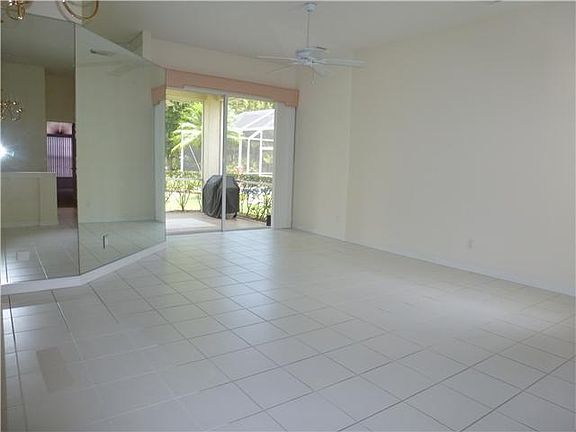 4th image of 780 SW Saint Croix Cv