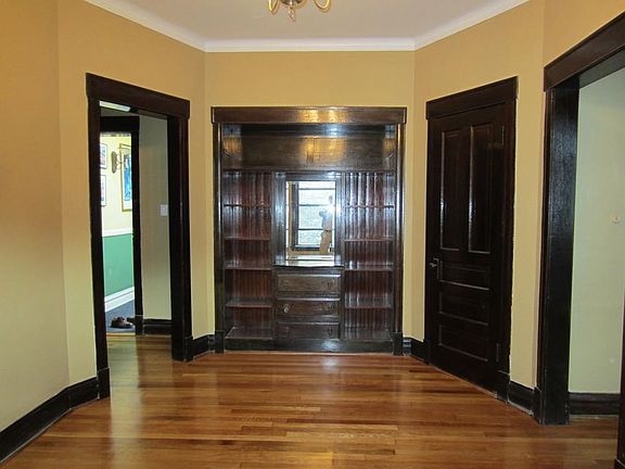 4th image of 1263 W Ardmore Ave #2W