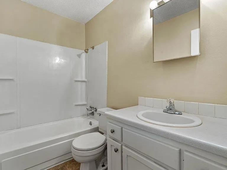Stoneside Apartments — Photo 60