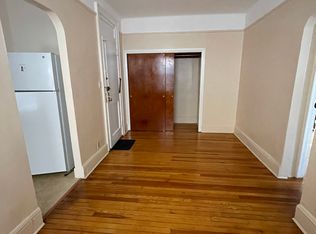31-33 41st St #1F, Astoria, NY 11103