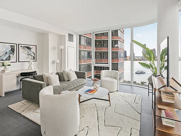 3rd image of 650 1st Ave #Phh