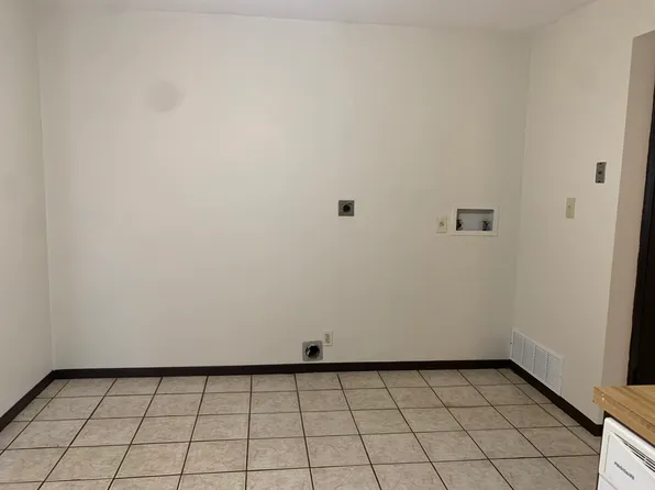 2520 Eastview Dr APT D, Belleville, IL 62221
