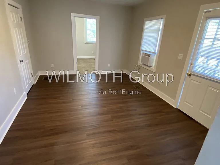678 S 13th St — Photo 2