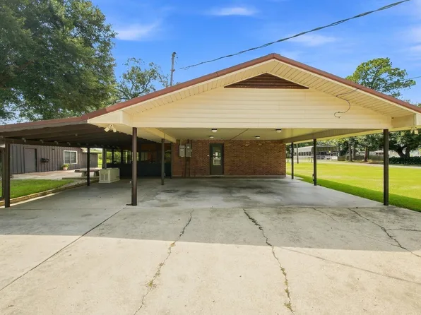 53535 Ware St, White Castle, LA 70788
