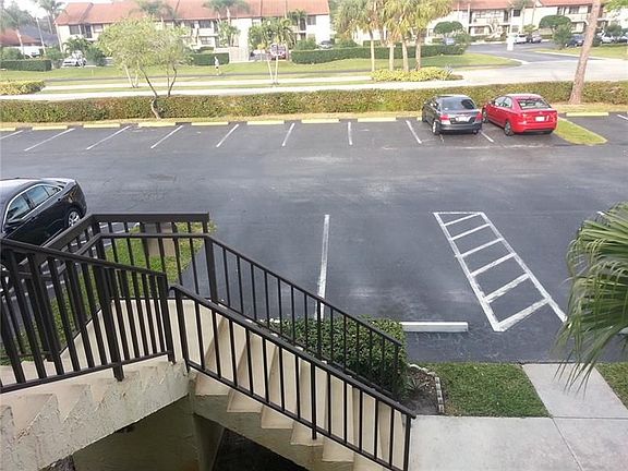 2nd image of 4692 Lucerne Lakes Blvd APT 203