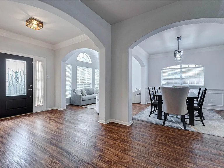 1606 Barrington Hills Ln — Photo 10