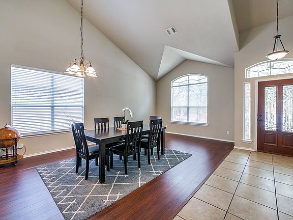 5th image of 6123 Palmetto Way