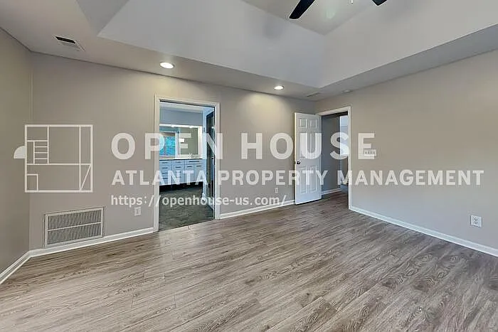 5404 Oxford Chase Way — Photo 9