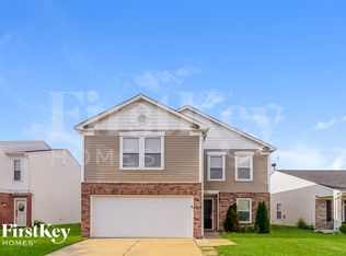 8440 Wanda Lake Dr, Camby, IN 46113
