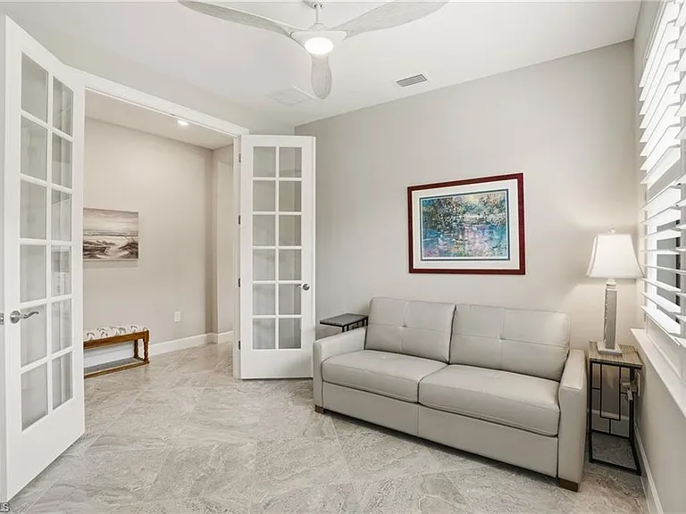 12361 Canal Grande Dr — Photo 23
