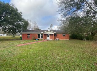 7517 Carter Rd, Moss Point, MS 39562