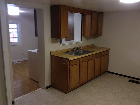 2nd image of 724 S Holmes Ave