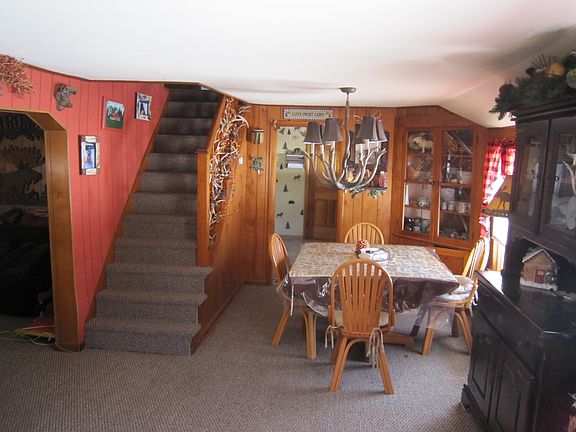 4th image of 140 Birch St
