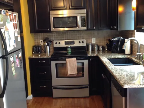 351 New London Ave Unit 606, Warwick, RI 02886