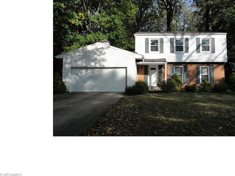 1st image of 203 Green Hill Dr