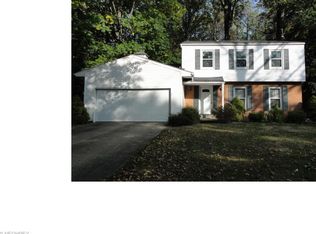 203 Green Hill Dr, Tallmadge, OH