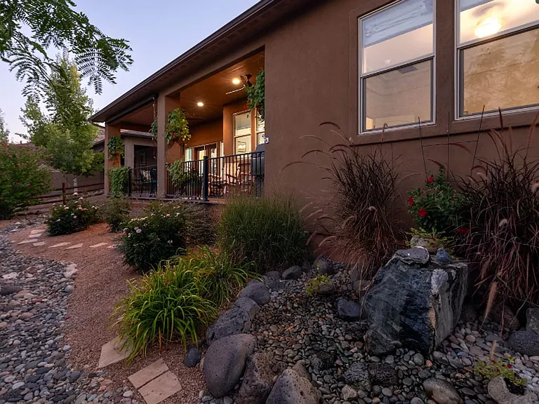 2096 Two Wood Dr — Photo 26