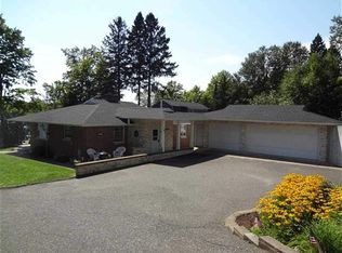 141 Noren Rd, Iron River, MI 49935