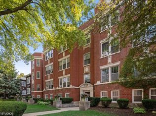 127 Washington Blvd APT 3, Oak Park, IL 60302