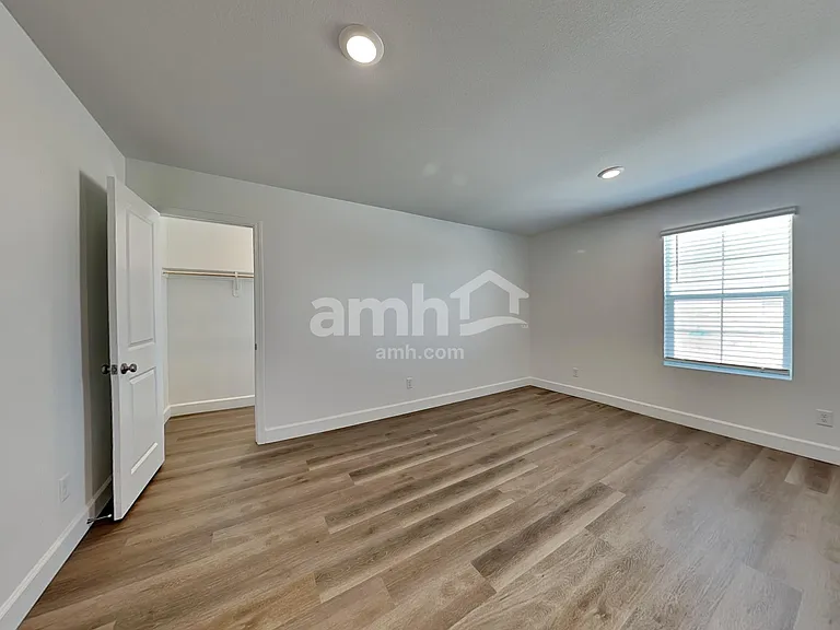6495 Rush Ave — Photo 13