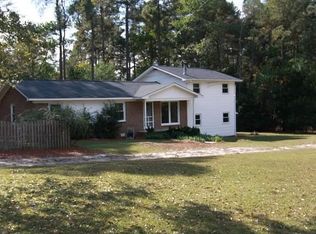 211 Falcon Dr, Lexington, SC 29073