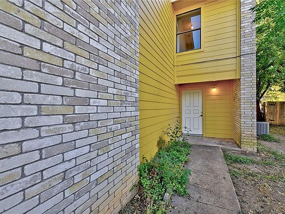 4th image of 2627 Gwendolyn Ln