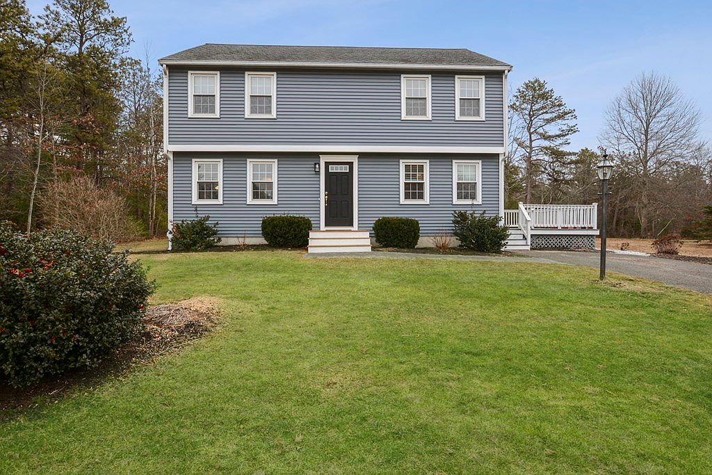 29 Lawrence Rd Plymouth MA 02360 Zillow