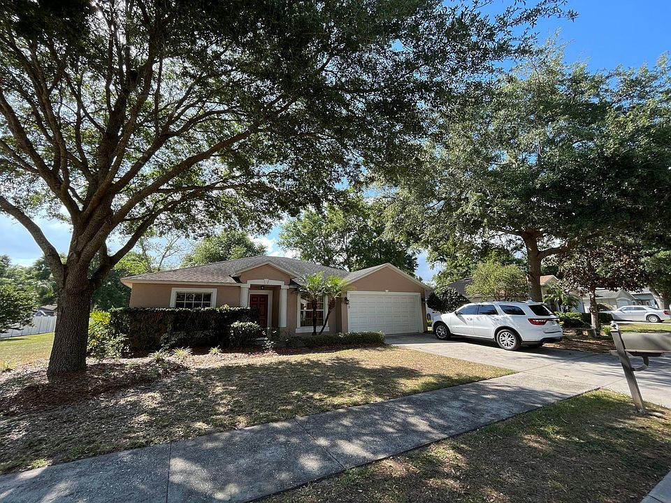 1st image of 509 Cypress Oak Cir