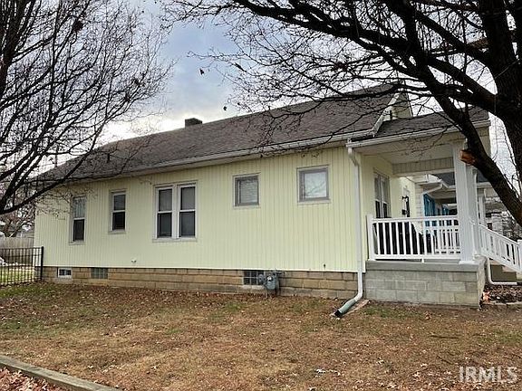 3rd image of 1923 E Virginia St