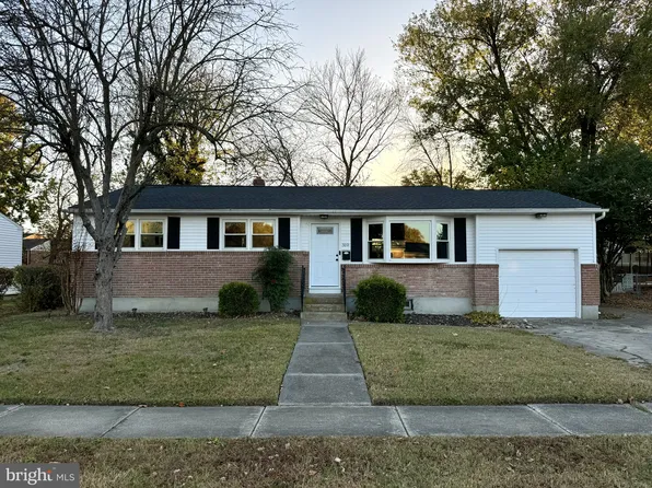 310 Eisenhower Dr, Dover, DE 19901