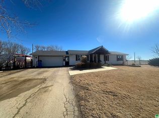 2020 S 5th Ave, Sheldon, IA 51201