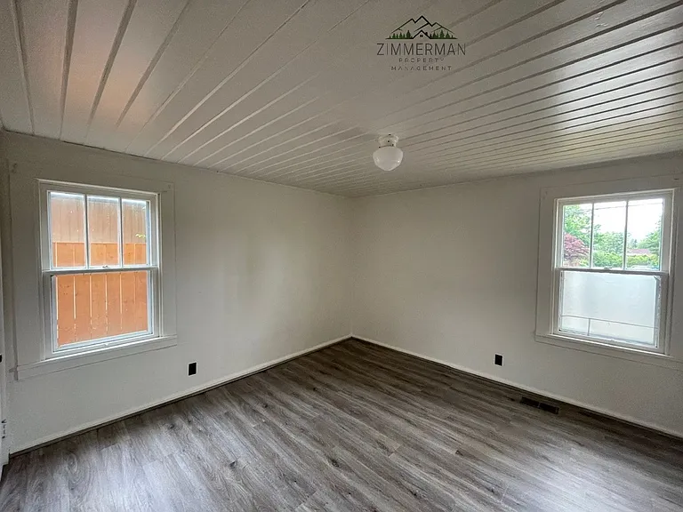 266 S 16th St — Photo 13