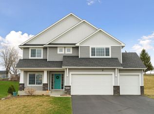 20464 Hampton Ave, Lakeville, MN 55044