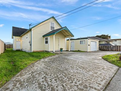 237 3rd St, Crescent City, CA, 95531