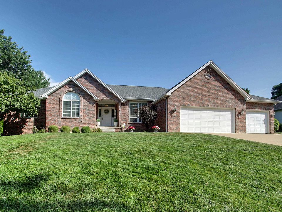 1st image of 2821 Hayfield Ln
