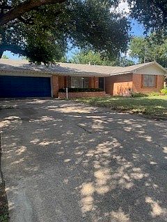 2nd image of 709 Valley View Dr