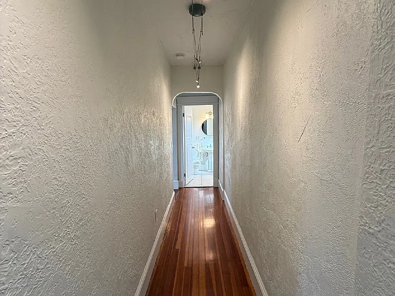 221 Shurtleff St #6 — Photo 13
