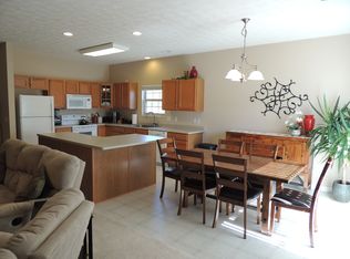 9189 Rolling Greens Trl, Miamisburg, OH 45342